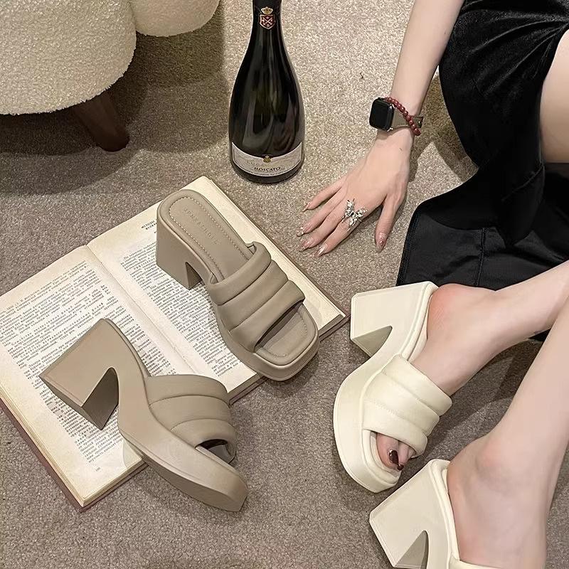 Waterproof platform thick-soled cool slippers, women's trendy outer wear one-word slippers, new thick-heeled high-heeled shoes in summer