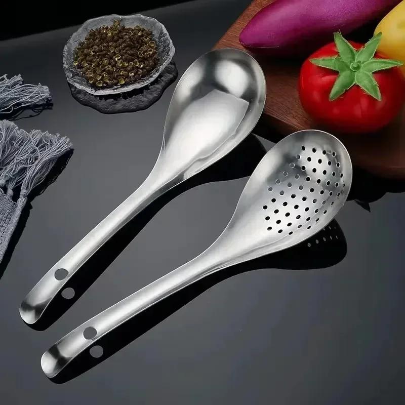 Stainless Steel Strainer Spoon Kitchen Colander Spoon Spoon Filter Strainer Food ScoopPerforated Skimmer Colander kitchen tools