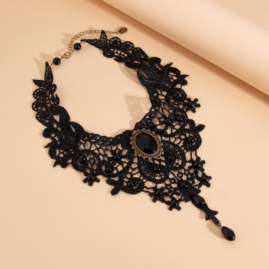 Gothic Style Lace Red Diamond Necklace With Black Hollowed Out Lace Red Black Gemstones Necklace Vampire Style Dark Accessories