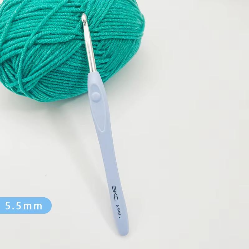 1pc 1.5-6mm Blue Crochet Hook Soft Plastic Handle Aluminum Knitting Needle for Women Adults Kids Children Beginners