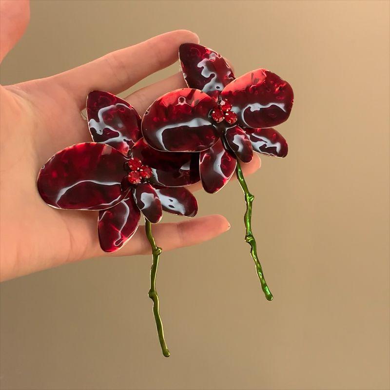 

Audrey Holiday ~ Fashion Exaggerated Vacation Style Enamel Petal Earrings Earrings Stylish Niche Earrings Female Ear Clip Red Flower Earrings (Pair)