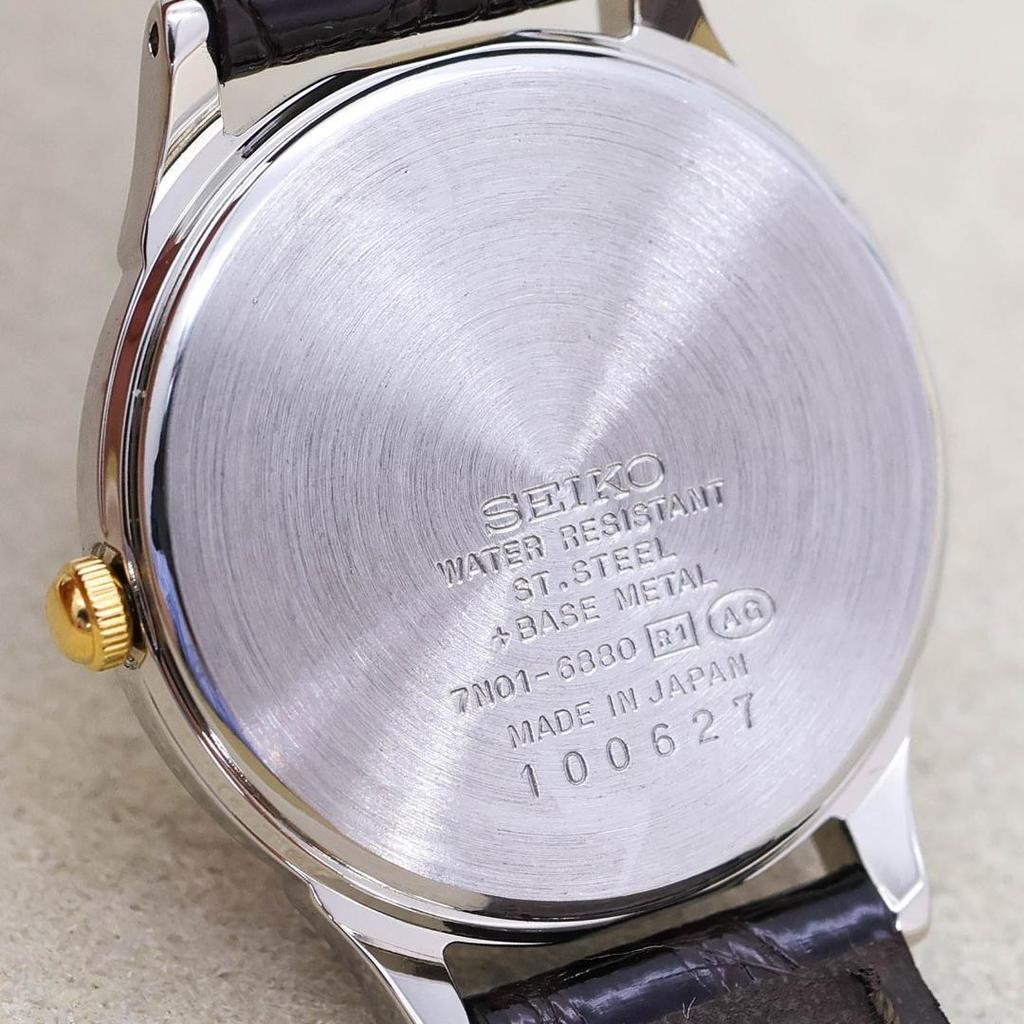 [USED] Working SEIKO Women's Watch, Leather, Battery, Outer Box, Quartz, 1977