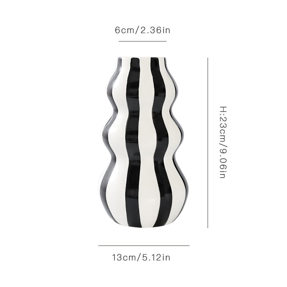 Vase Céramique Minimaliste Nordique à Rayures - Ornement Peint à la Main pour Arrangements Floraux Créatifs dans Décoration d'Intérieur Haut de Gamme.