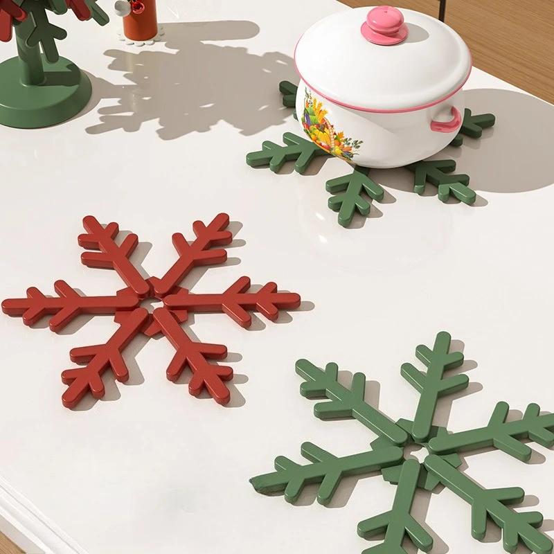 1set Foldable Christmas Tree Trivets Anti Scalding Insulation Pad Multipurpose Cup Coasters with Bracket for Cup Home Decoration