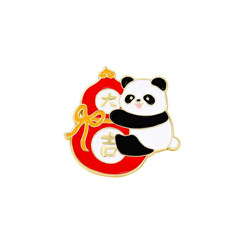 Zinc Alloy Enamel Dropping Brooch, Cute Cartoon Lucky Panda Snake Pattern 2025 Year of the Snake, New Year Festival Decorative Lapel Pin Badge