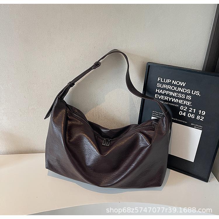 European Beauty Bag New Large-capacity Underarm Wrap Dumpling Bag Fashionable Large-capacity Tote Bag Simple Shoulder Bag