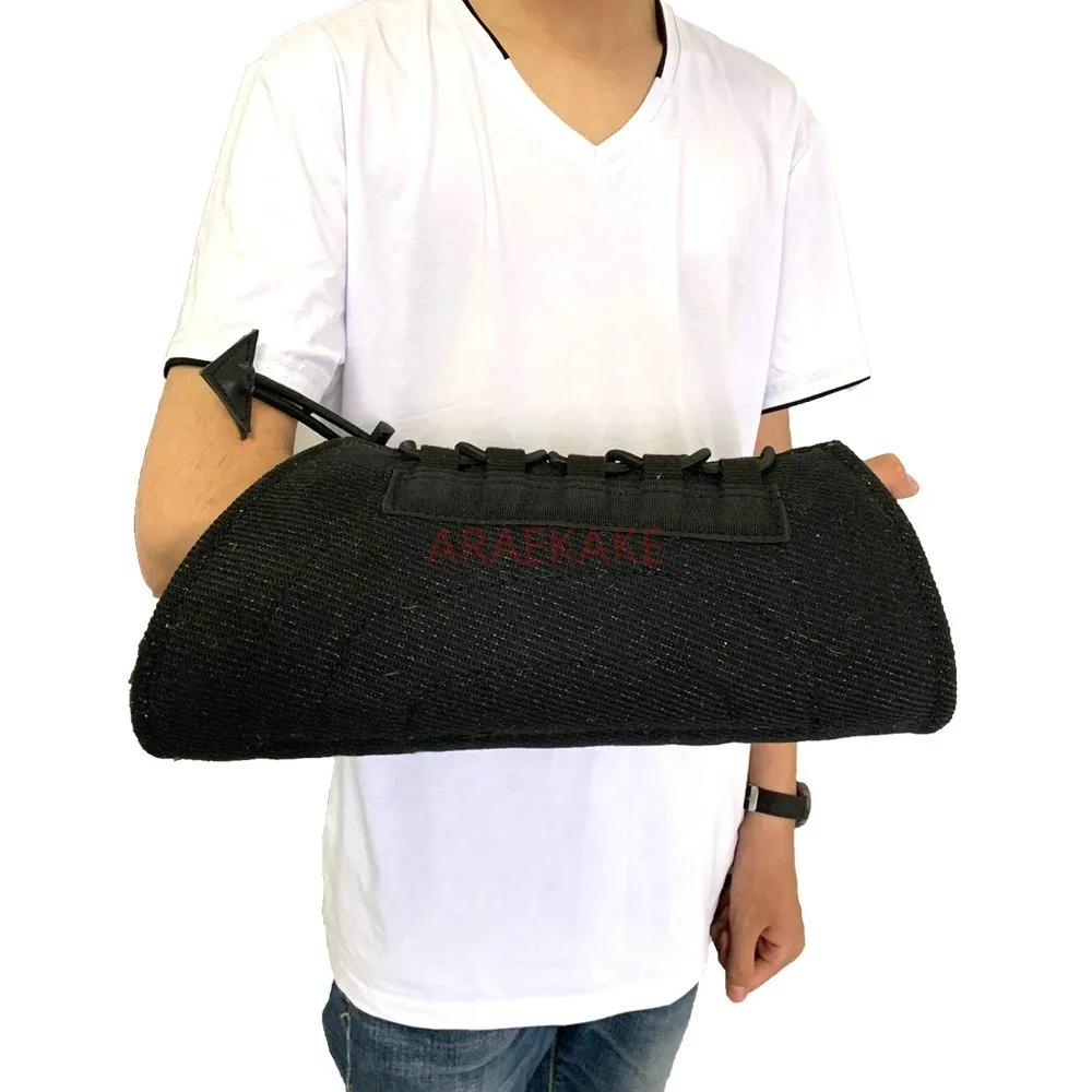 Specialized dog training equipment for pouncing, biting, and tearing, with hidden sleeves that are durable and bite resistant