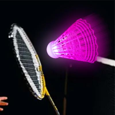 3 Stück LED Badminton-Federbälle Bunte Lichter Nylon-Badmintonbälle Anfängerfreundlich Sporttraining Leuchtende Federbälle