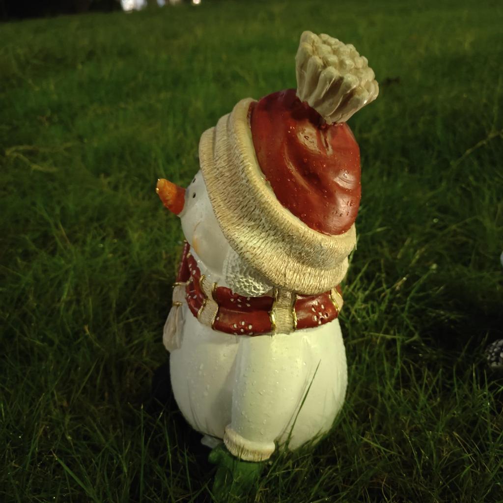 Solar-Powered Snowman Lantern - Outdoor Christmas Resin Ornament