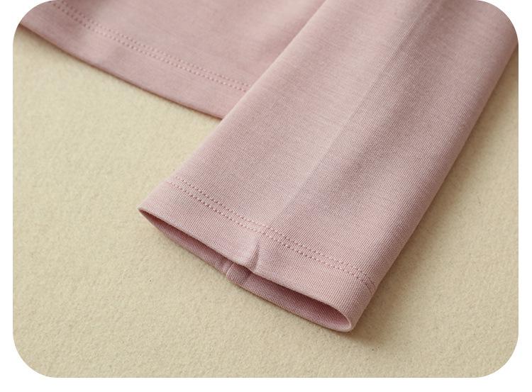 Damen Langarm-Basisshirt aus 250g Maulbeerseide mit gebürstetem Fleece und kleinem Stehkragen für den Herbst