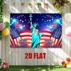 Tapestry Patriottico Vivace, Statua della Libertà Incorniciata dalla Bandiera Americana e Stelle Splendenti, Decorazione Murale Festosa USA