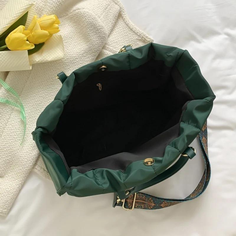 Luxus Marke Frauen Gepolsterte Große Kapazität Handtaschen Grün Große Totes Klassische Nylon Unten Baumwolle Schulter Tasche Büro Dame Shopper Tasche