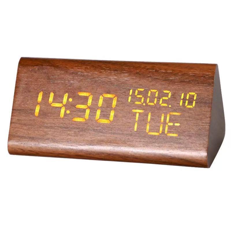 LED-Wecker aus Holz mit dreifacher Anzeige, geräuschlosen, leuchtenden Funktionen und Ewigem Kalender