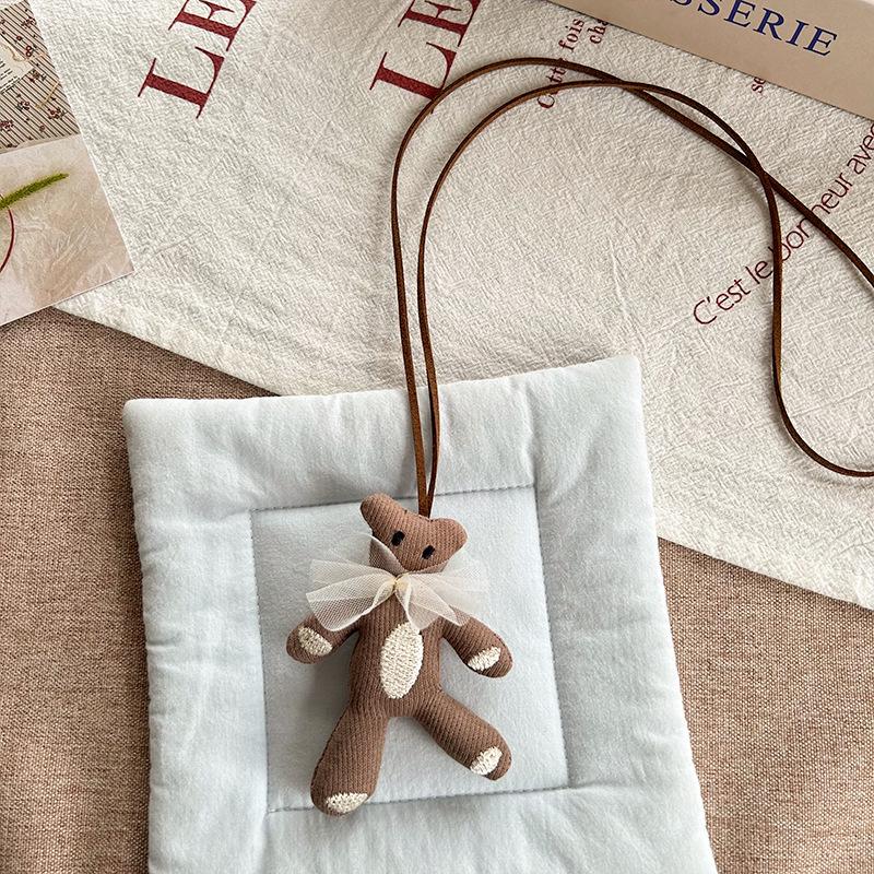 

Handmade 3D Little Bear Flower Necklace Lanyard - Cute and Versatile for Kids