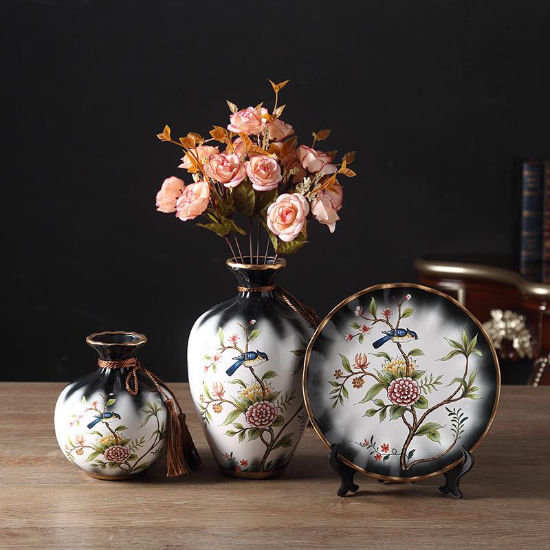 Modern Ceramic Vase Ornament for Living Room or TV Cabinet Display