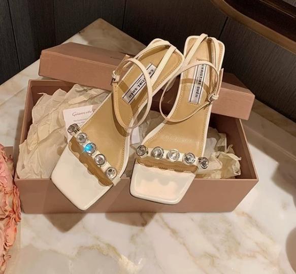 

Fashion strange high heels rhinestone sandals women sexy ankle strap party shoes crystal beading sandalias de mujer verano 2025 39 белый