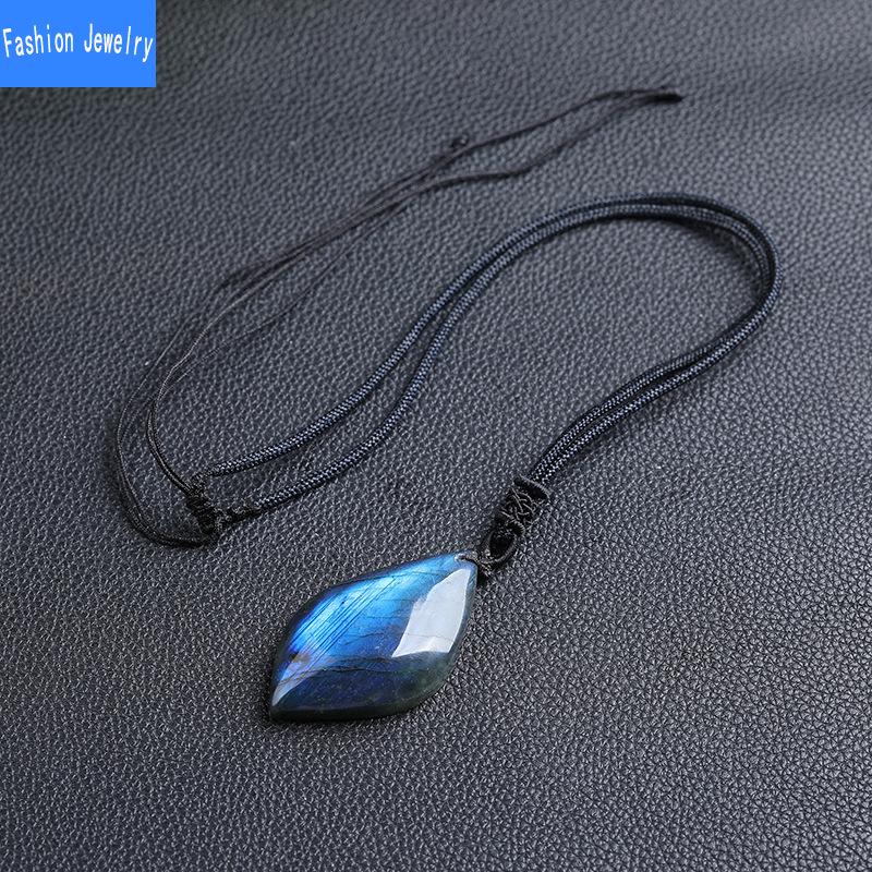 Natürlicher Labradorit-Blatt-Anhänger, blaues Mondlicht, grob poliert, zufällige Form, Schmuck, Kristall-Halskette