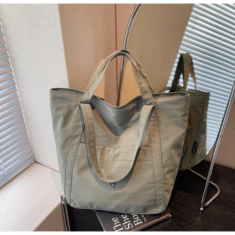 

Korean Fashion Versatile Large Capacity Casual Shoulder Handbag - 2025 Autumn/Winter Tote зелёный