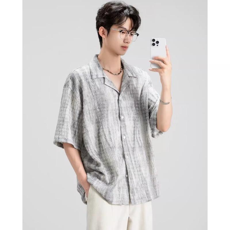 

Mens Striped Knit Short Sleeve Button Down Shirt L серый