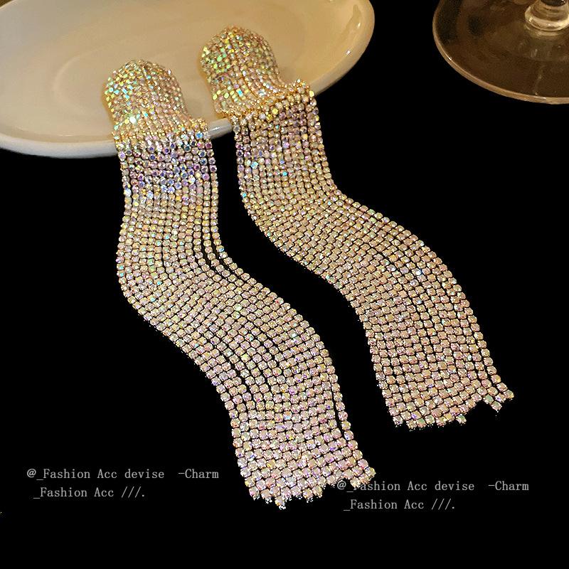 Silver needles full of diamonds, long metal fringed earrings, European and American exaggerated high-end studs, niche versatile earrings, women