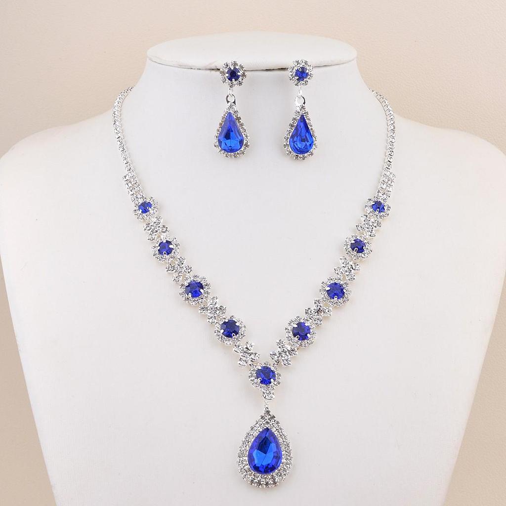 Elegant European & American Alloy Necklace Set - Versatile Bridal & Evening Jewelry