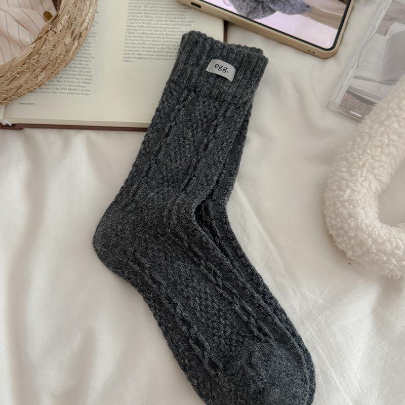 Cloth Label Wool Socks, Women's Mid-calf Socks, Autumn and Winter Linen Pattern Boneless Pile Socks, Women's Warmth