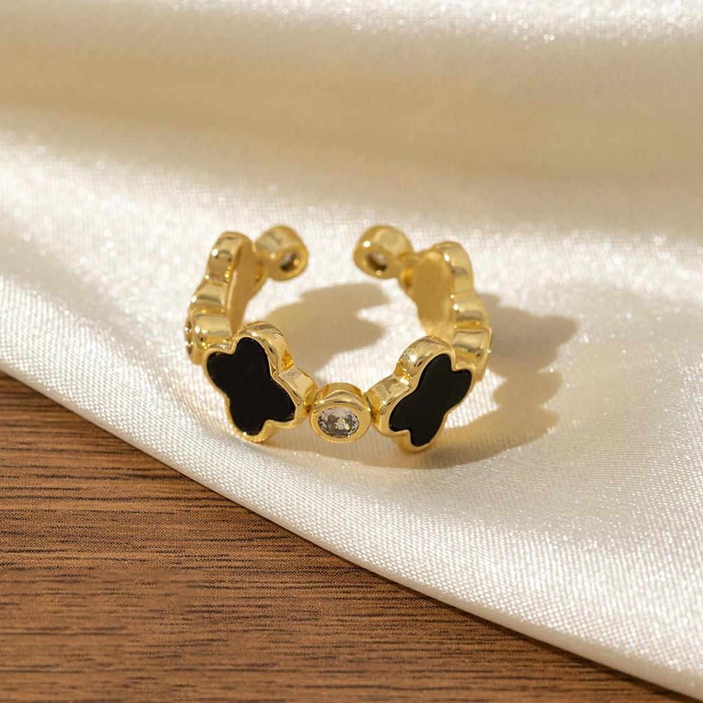 Hollow Rhombus Two-Tone Diamond-Studded Four-Leaf Clover Zirconia Ring for Women