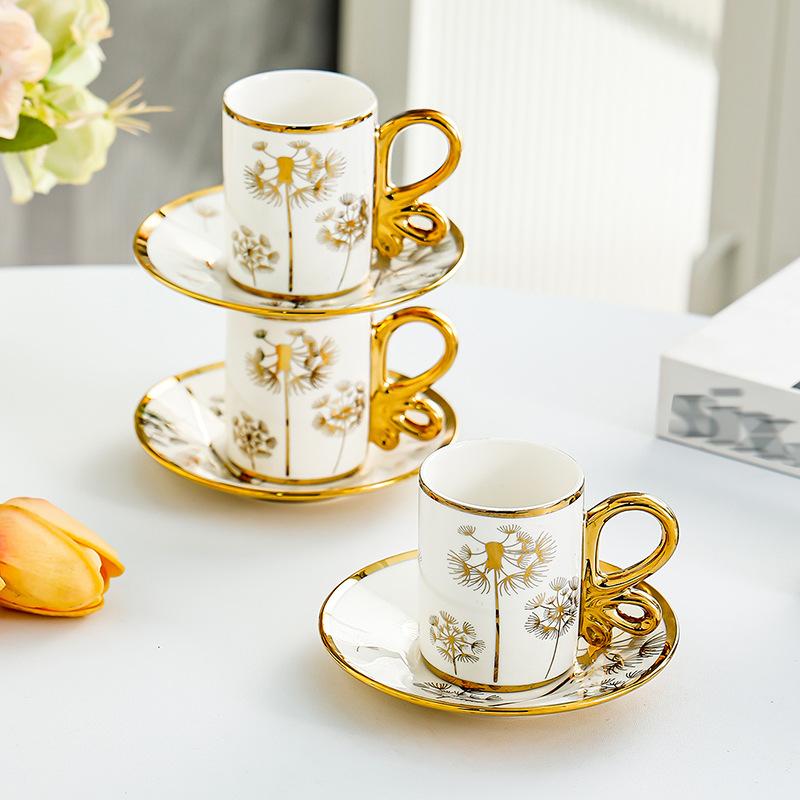 Nordyckie Złote Ceramiczne Filiżanki do Kawy z Spodkiem Vintage Kubek Biurowy Złocone Filiżanki do Popołudniowej Herbaty Zestaw Gospodarstwa Domowego Naczynia do Napojów