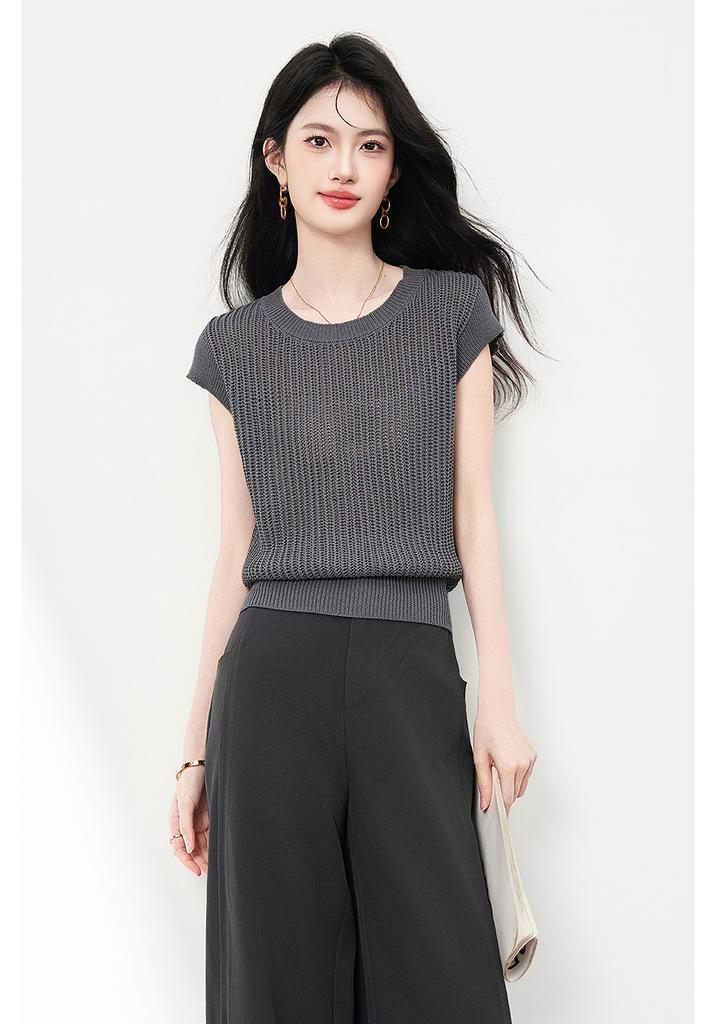 Round neck sleeveless knitted top and wide leg pants two-piece set