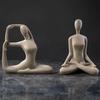 Scultura Zen Yoga, Statuetta Meditazione in Resina con Texture di Arenaria, Decorazione Astratta Posa Yoga per Soggiorno e Libreria, Regalo Accessori per la Casa