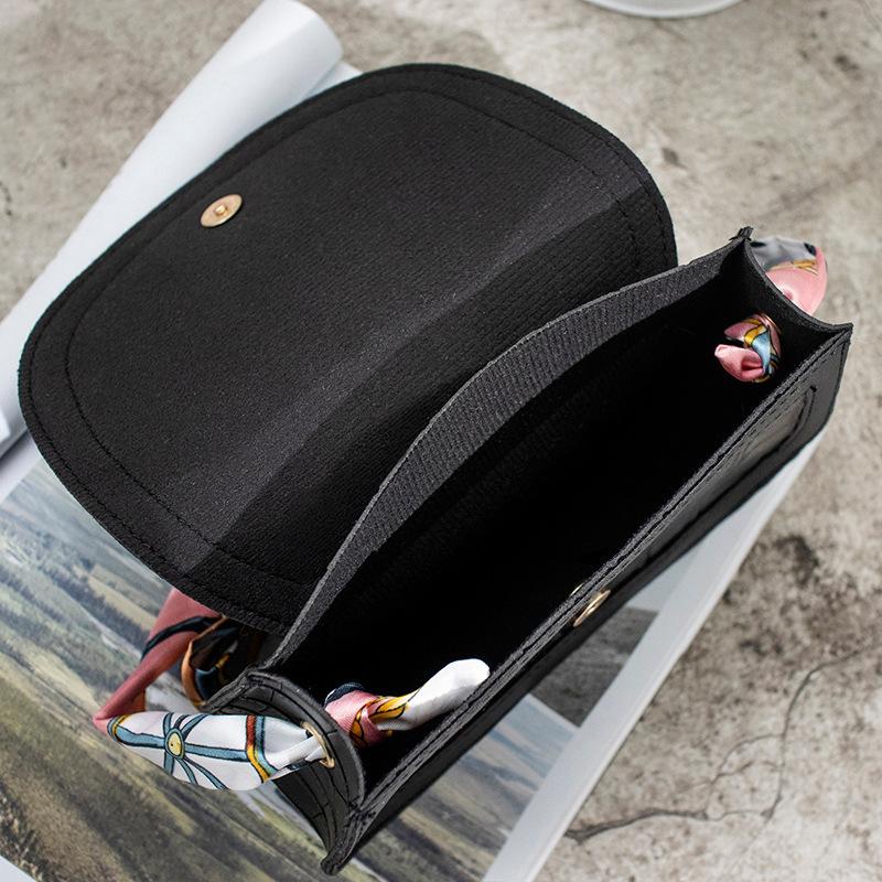 Women's Crocodile Pattern Shoulder Square Bag, Summer and Autumn New Product Personalized Silk Scarf Diagonal Span Change Bag