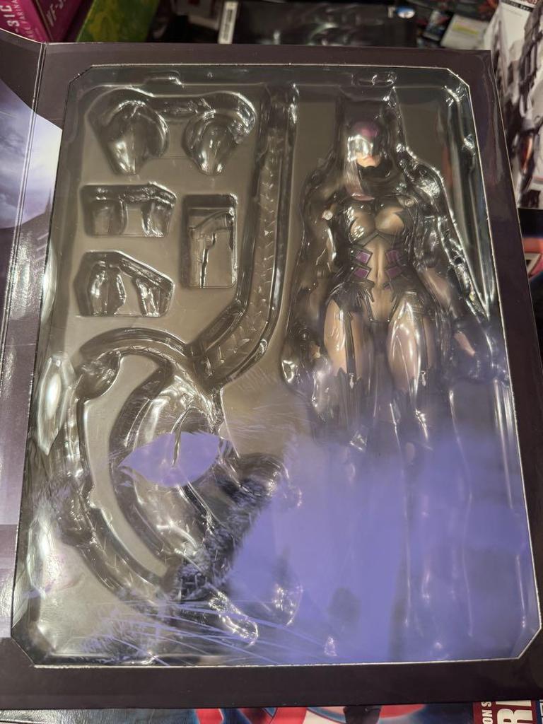 [USED] Play Arts Kai Batman Catwoman DC Comics