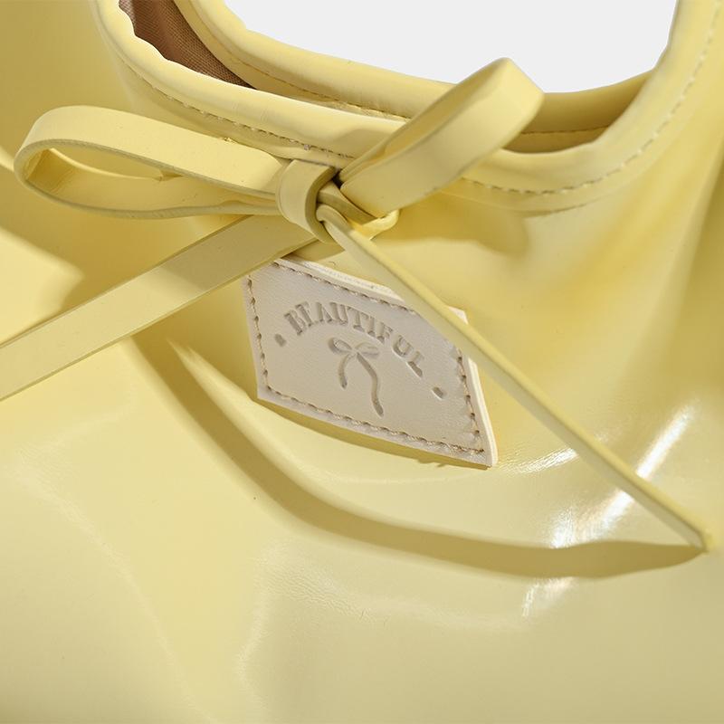 Carry A High-end Pleated Dumpling Bag, A Summer Fashion Trend Single-shoulder Bag, and A Niche Crossbody Bag