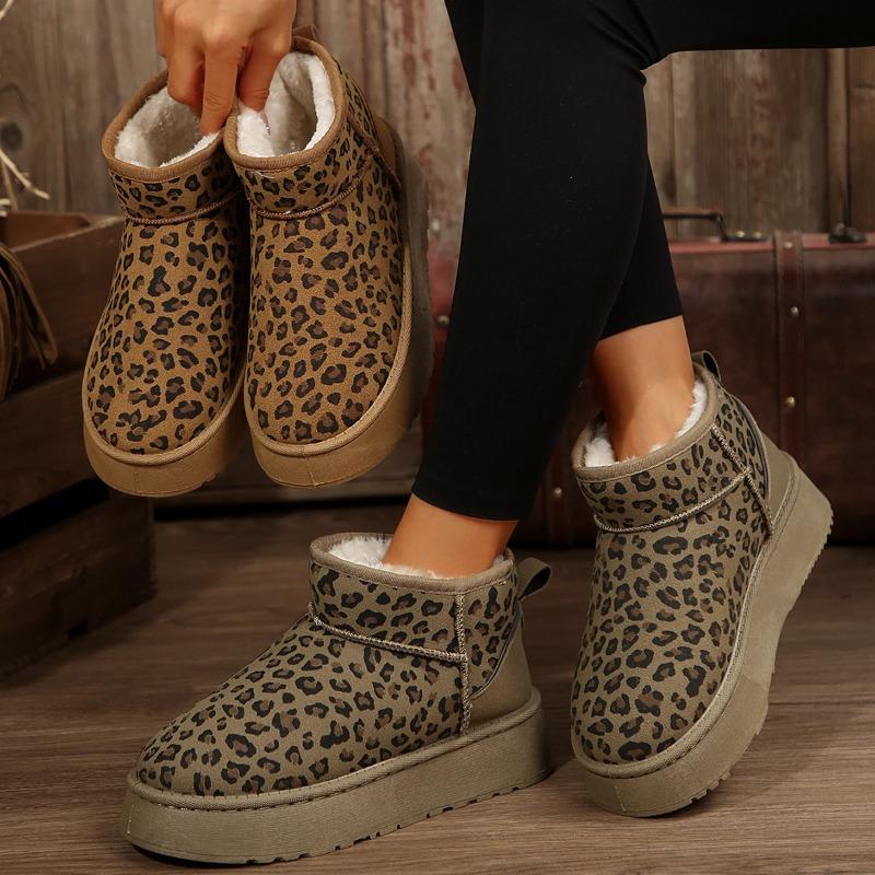Fashion 2025 Autumn and Winter Fashion Warm Casual and Comfortable Snow Boots Leopard Print Flat Heel Round Toe Fashion Boots for Women