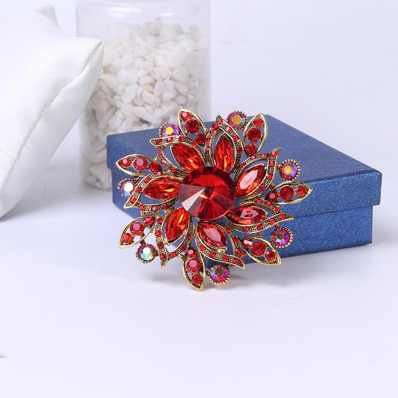 SKEDS Luxury Big Rhinestone Flower Brooches Pins For Women Lady Shiny Boutique Decoration Badges Lady Party Banquet Corsage