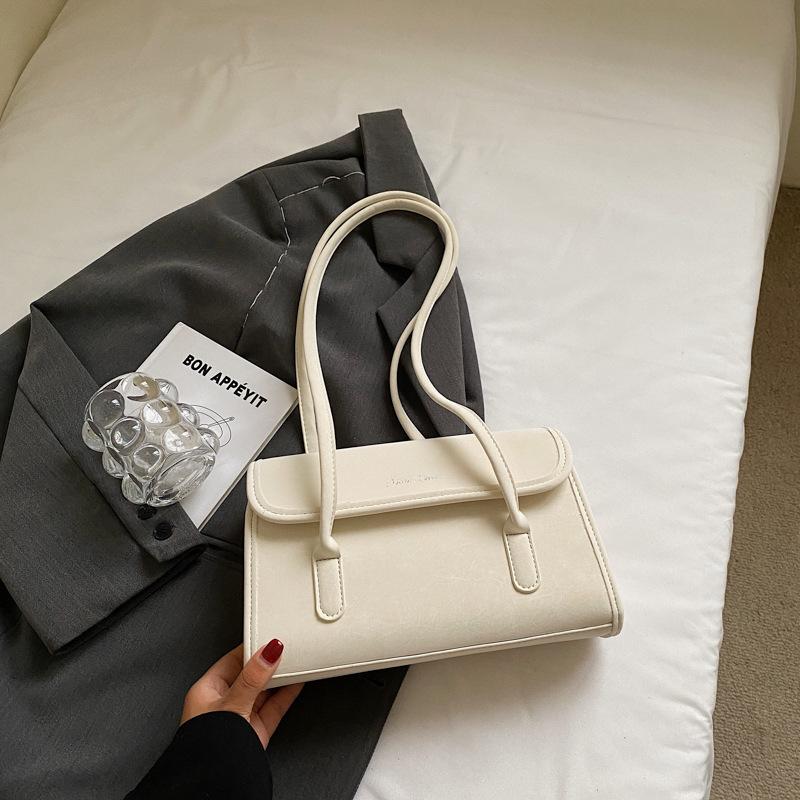 

Fashion retro bag women s autumn and winter commute shoulder underarm bag portable commuter bag