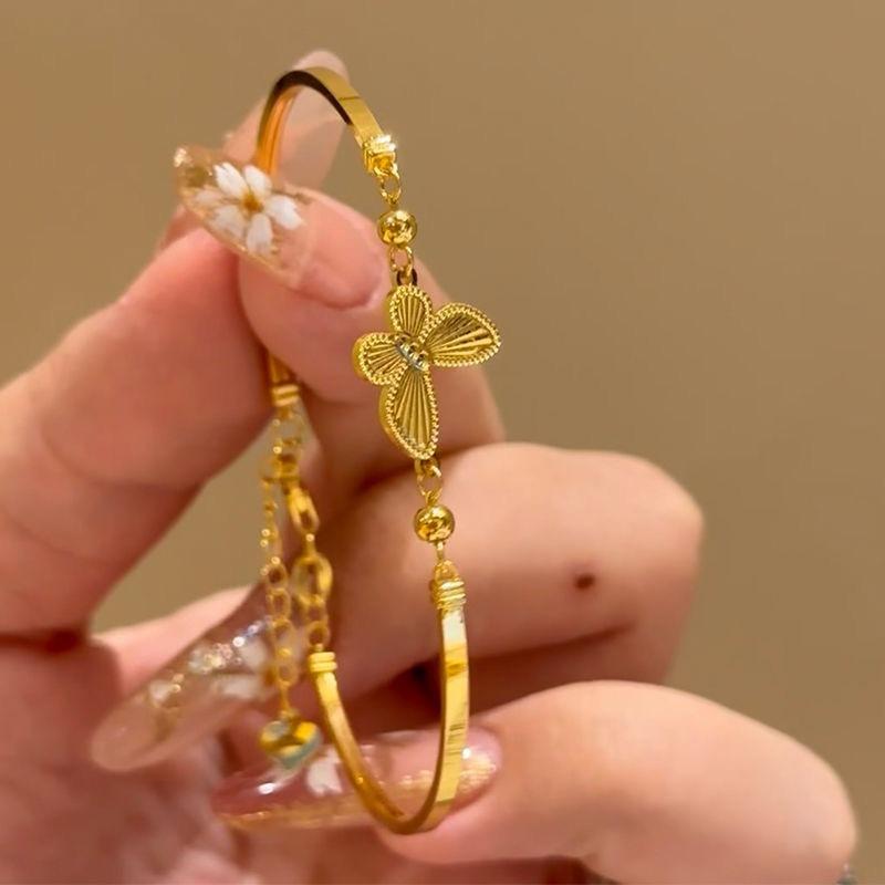 Exquisite butterfly gold-plated bracelet, women's alloy electroplating, adjustable bracelet, versatile fashion accessory