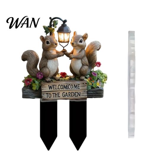 Easy Install Garden Stake Two Squirrels Decorative Stake, Welcome to The Acrylic Yard Outdoor Ornament Art, Street Lamp Squirrel Sign for Lawn Pathway