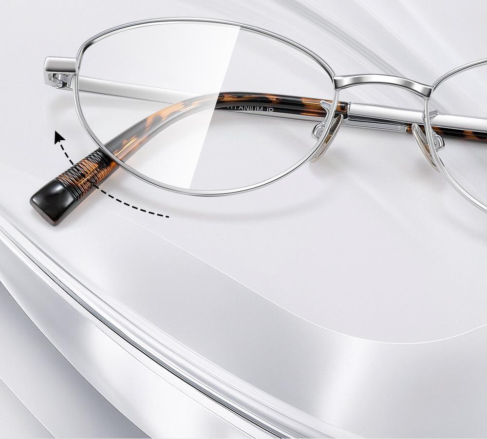 Old Money Retro Cat Eye Titanium Glasses for Women - Square/Round Face Myopia Frames (Style 30920)