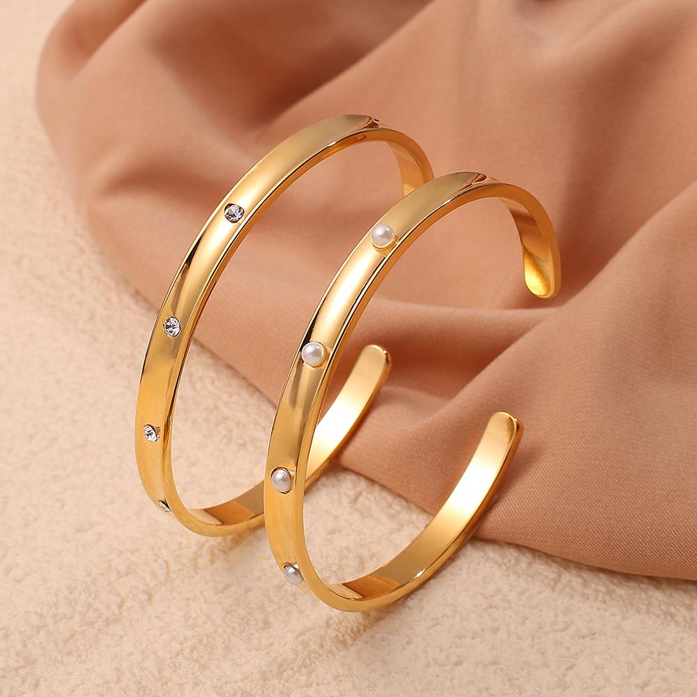 Hot-selling in Europe and the United States, full of diamonds, simple C-shaped open bracelet, non-fading open bracelet
