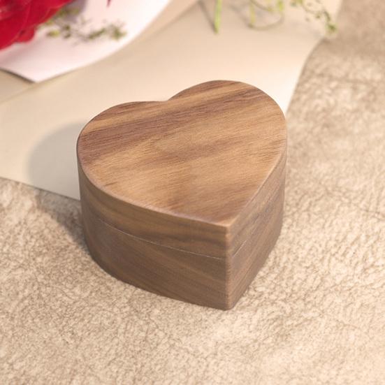 Jewelry Box Heart-Shaped Walnut Wood Ring Storage Box with Velvet Padding Smooth Polished Surface Weddings Proposals Ring Case