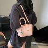 Hand Carry Fashion Bag Women's New Shoulder Bag Commuter Messenger Bag Women