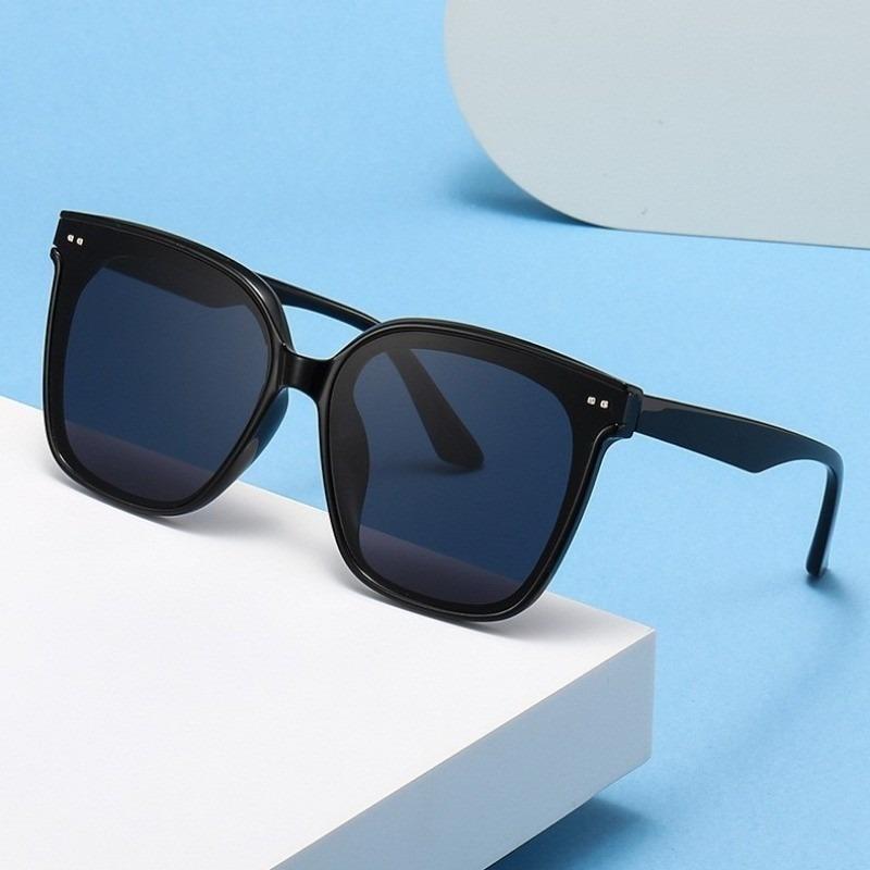Korean Version Sunglasses Retro Square Large Frame Rice Nail Sunglasses Ins Men and Women Senior Sense Street Patting Glasses