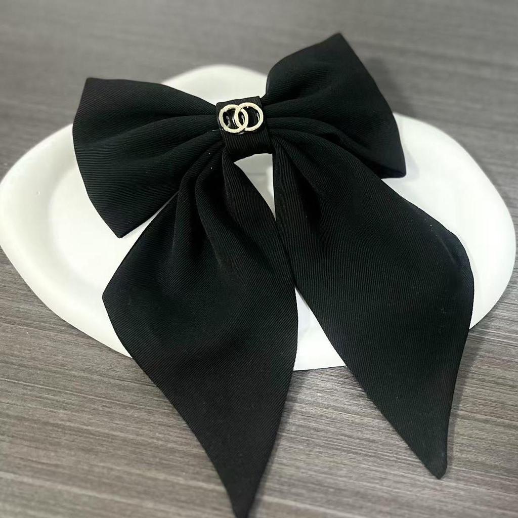 Black Velvet Large Bow Clip: Classic, Versatile Updo Accessory