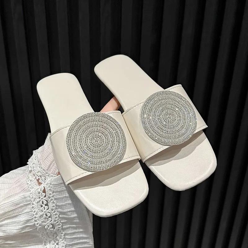 Fashion Summer New Women's Round Head Flat Soled Non-slip Slippers Woman Fashion Flowers Khaki Flats Sandals Female Zapatos De Mujer