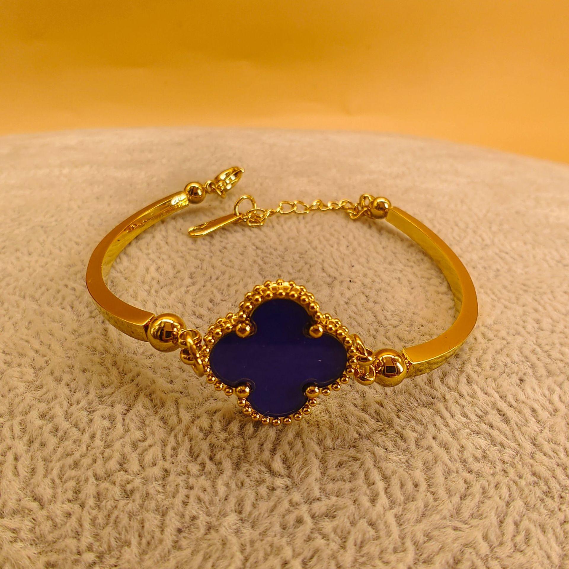 

Невыцветающий антиаллергенный модный индивидуальный блестящий браслет женский классический браслет с четырьмя листами клевера универсальный женский браслет синий