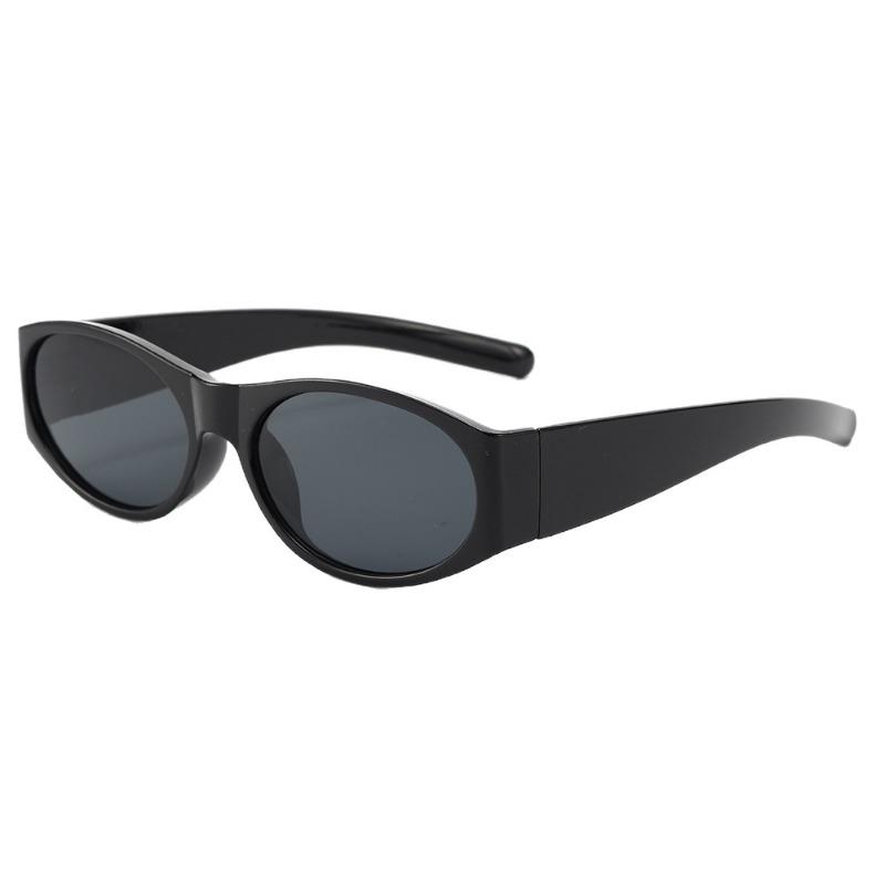 New Small Frame Oval Sunglasses Vintage UV400 Protection for Men Women Outdoor Leisure Eyewear Classic Style
