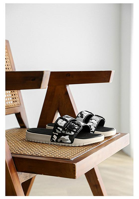 New Men's Trendy Summer Fashion Outdoor Sandals: Simple Beach Slippers for Couples