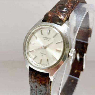 Used Working Item Ladies' SEIKO Salvia Manual Winding Watch 1104-0090