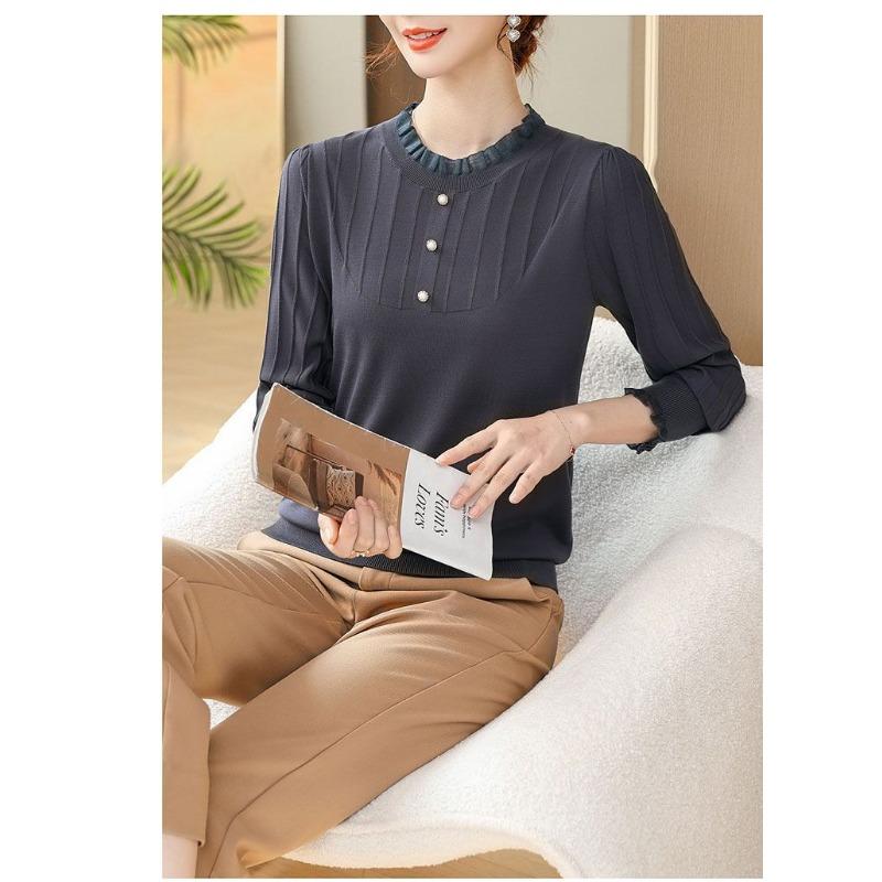 2025 New Fashionable Autumn Clothes Round Neck Knitted Thin Sweater Base Shirt